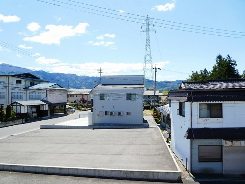 写真は201号室です（参考） グランシャリテＥ棟