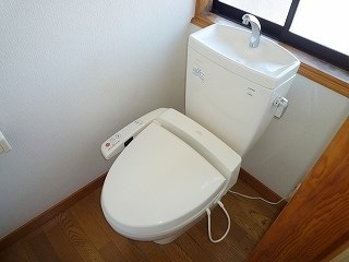 写真は201号室です（参考） コーポラスサカイ