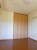 写真は105号室です（参考） コーモド・パティオＡ棟