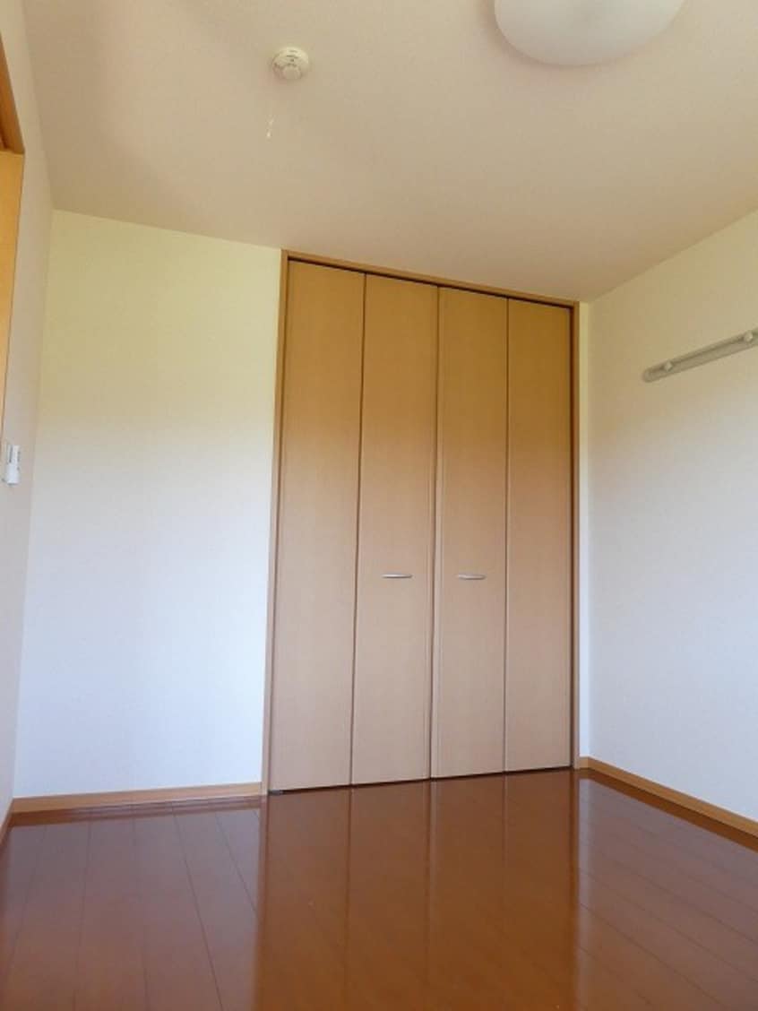 写真は105号室です（参考） コーモド・パティオＡ棟