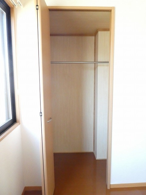 写真は105号室です（参考） コーモド・パティオＡ棟