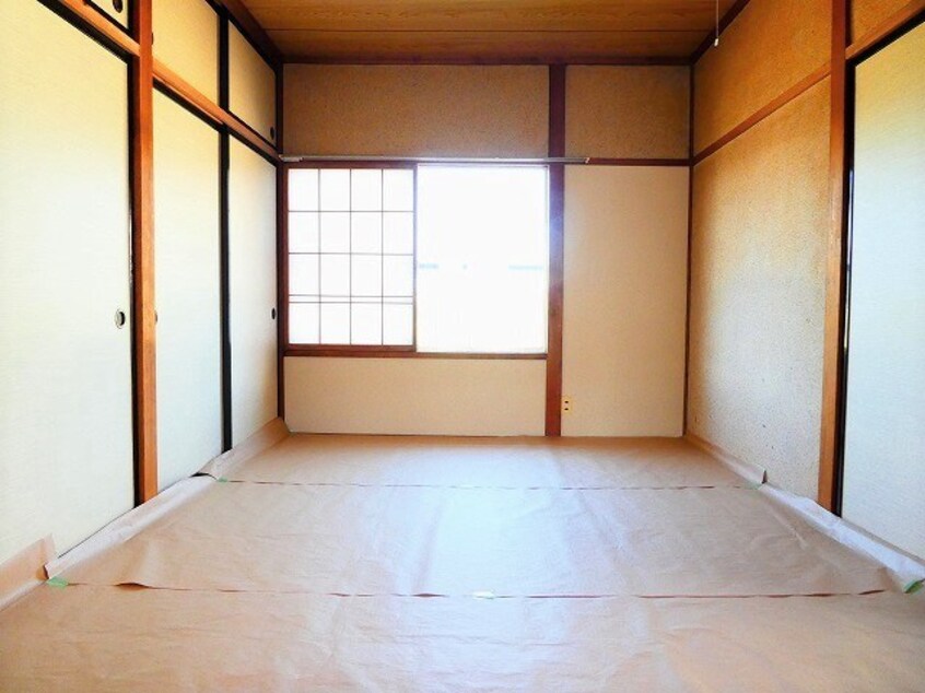 写真は11号室（参考） 三楽荘