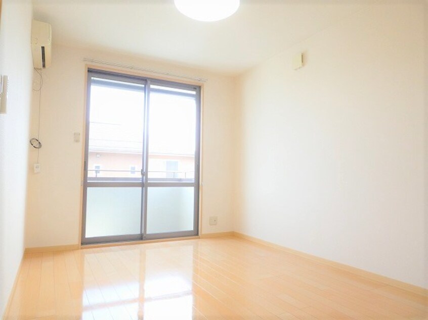  ファミーユいずもＤ棟