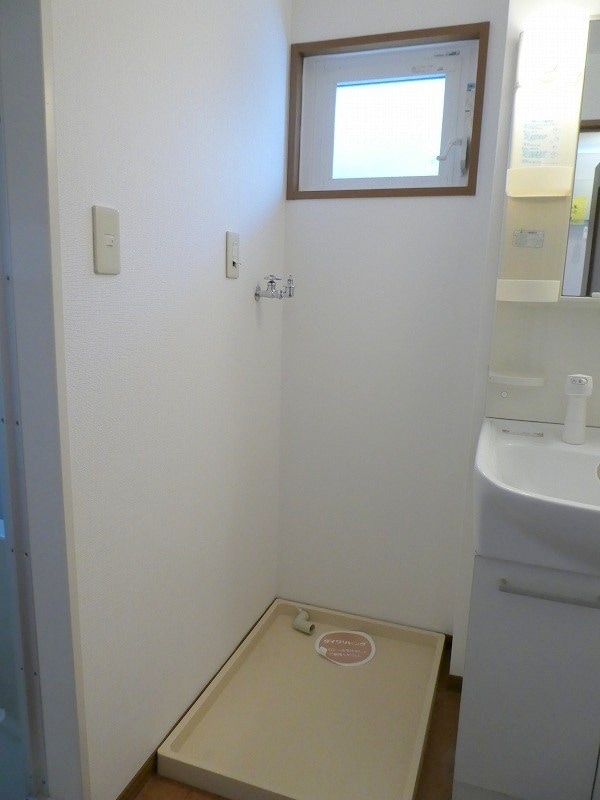 洗濯機置き場 メゾンラフィネ吉田Ｅ棟