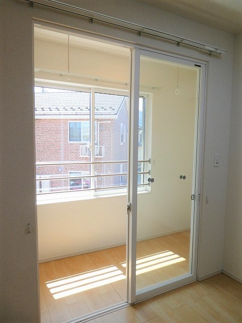 写真は201号室です（参考） ラヴィアンN