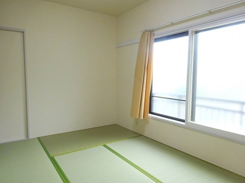 写真は201号室です。（参考） フレグランス湯坂　B