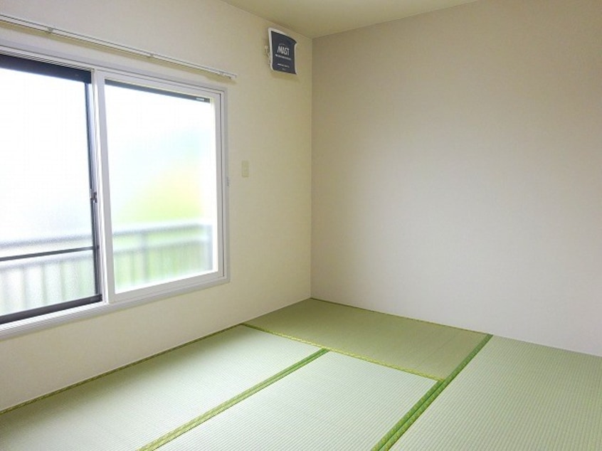 写真は201号室です。（参考） フレグランス湯坂　B