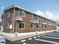 ヒルズポローニアB棟