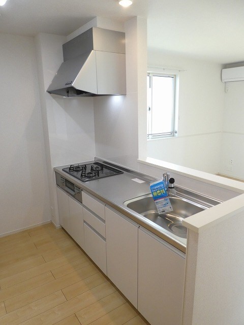  ヒルズポローニアB棟