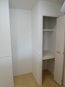  ヒルズポローニアB棟