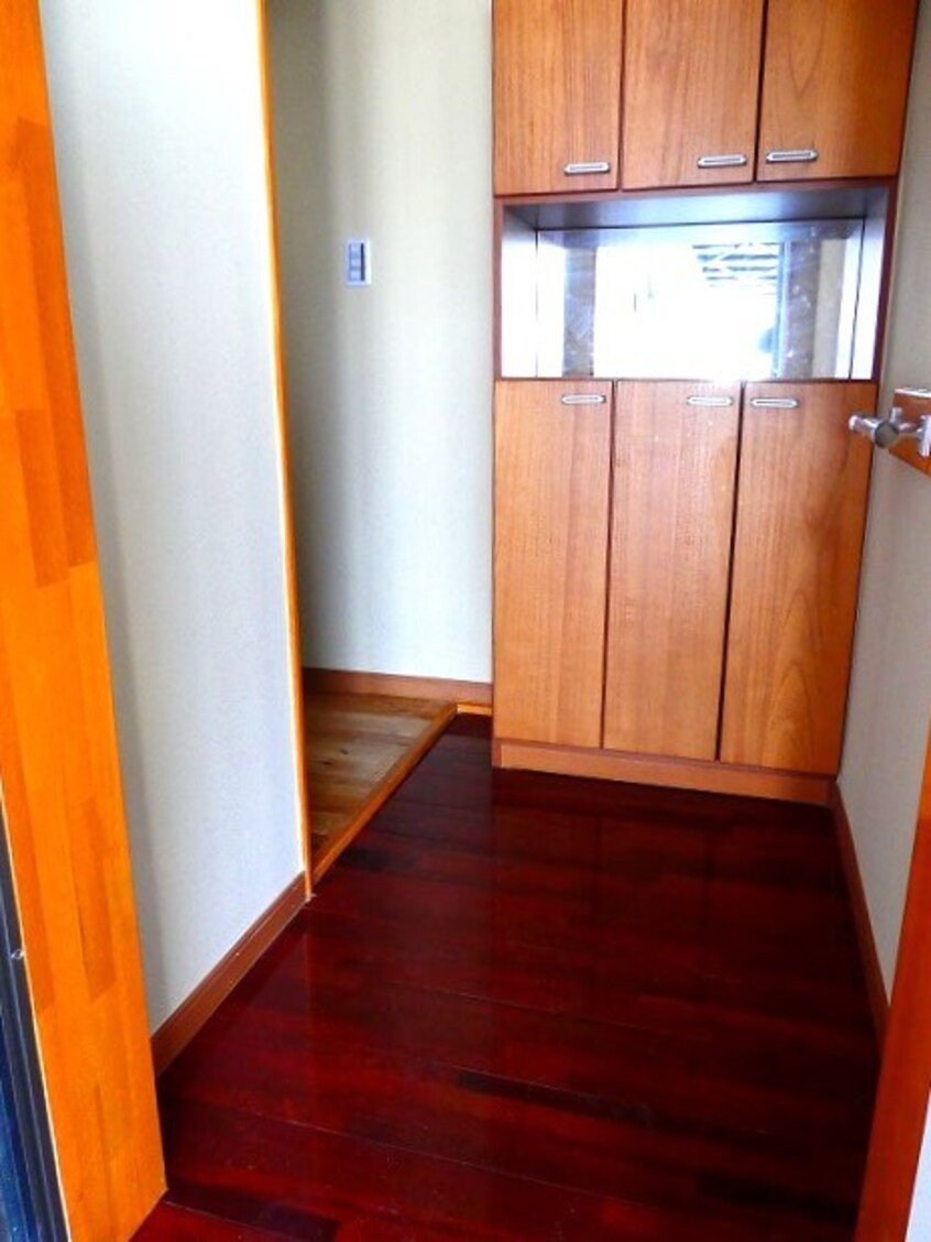 写真は201号室です（参考） グランドシティ南横町