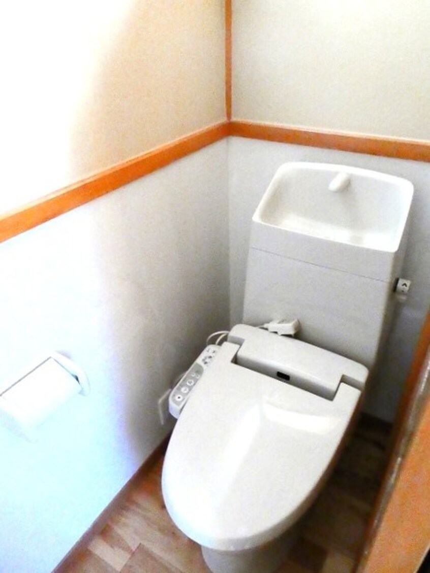 写真は201号室です（参考） グランドシティ南横町