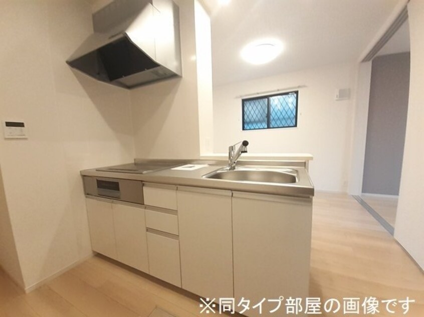 写真は101号室です（参考） ヤマヨハイツ