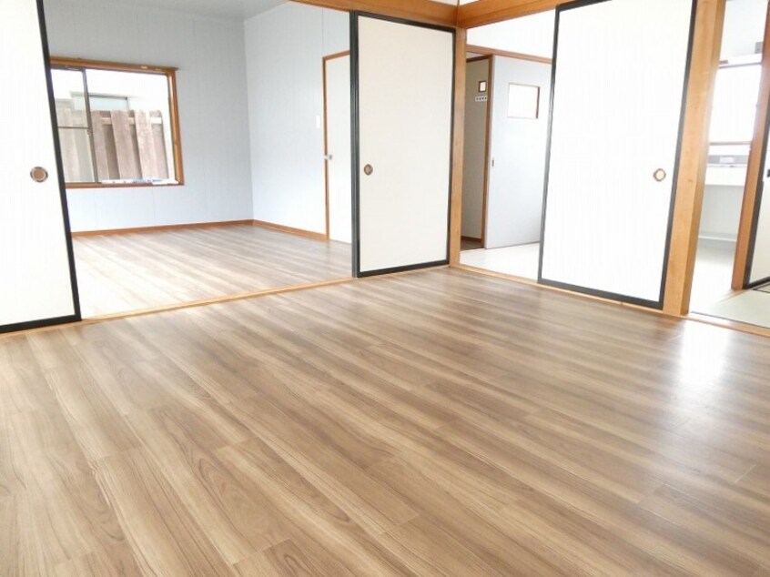 写真は102号室です（参考） ホワイトビラI