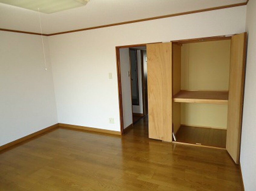  メゾンファイブ