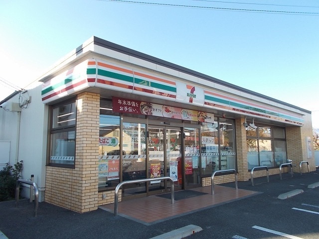 ｾﾌﾞﾝｲﾚﾌﾞﾝ 信濃松川店(コンビニ)まで836m クローバーハイツ