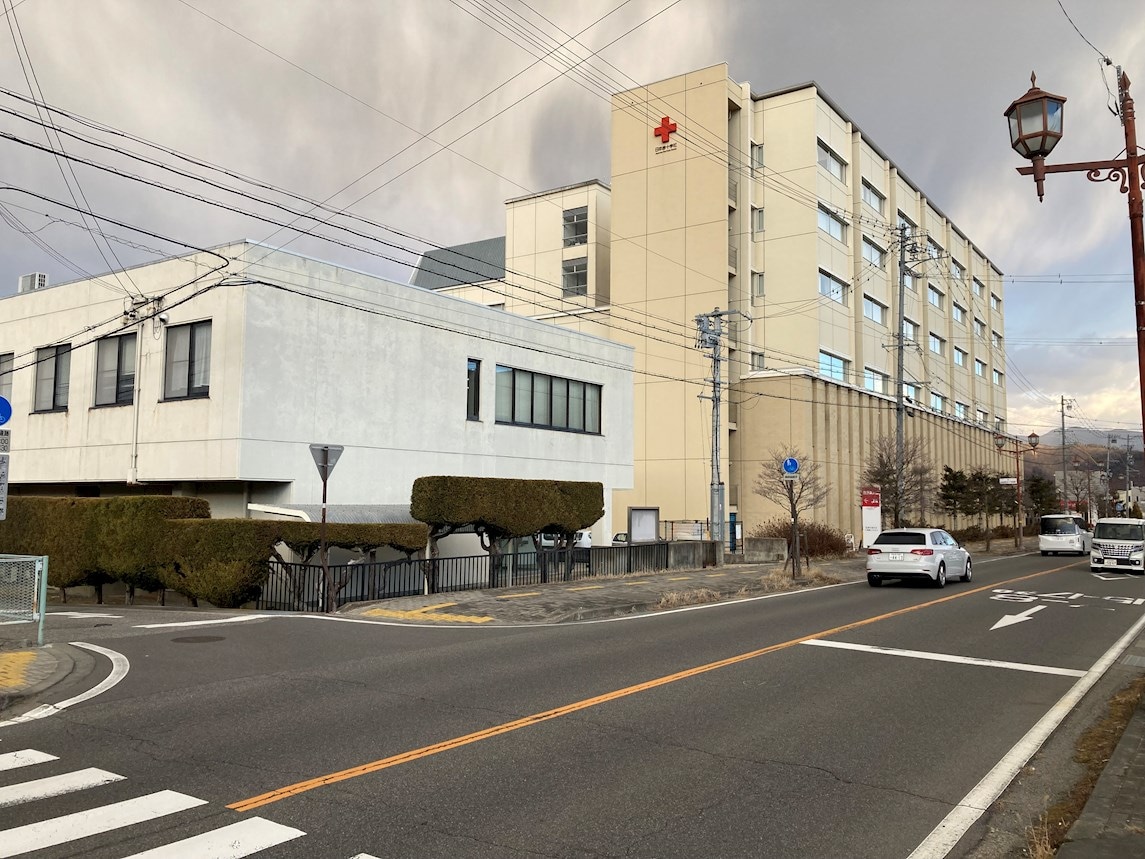 安曇野赤十字病院(病院)まで905m パストラル安曇野B