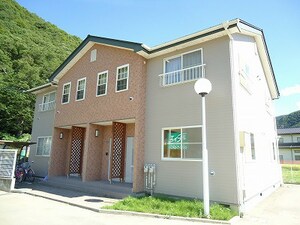 ウィスタリア・フィールド