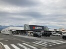 西友 豊科店(スーパー)まで450m サンガーデン見岳Ｂ