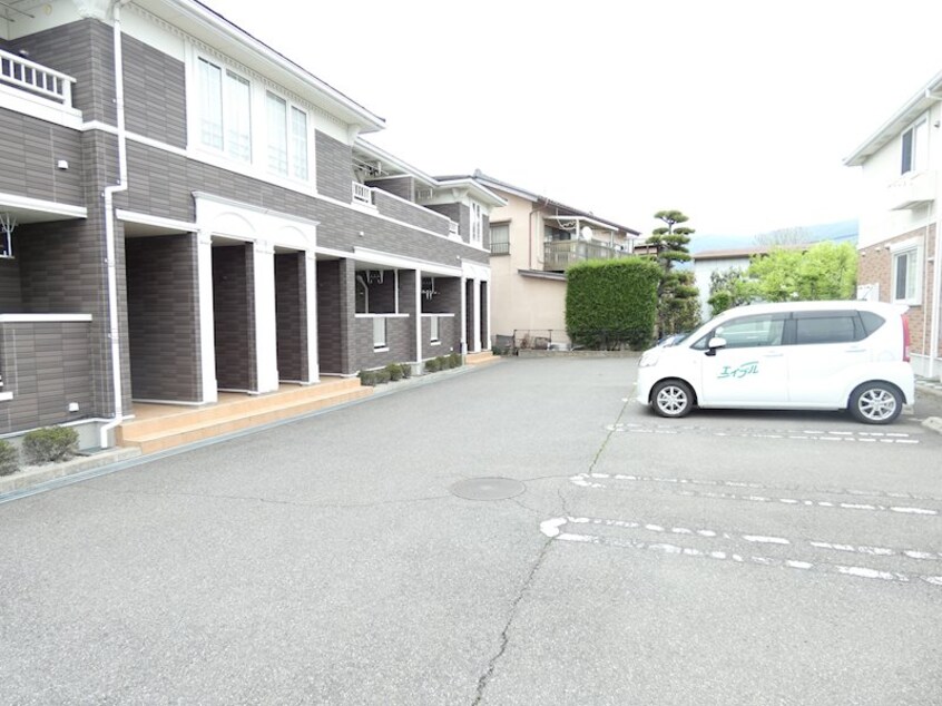  篠ノ井線/広丘駅 徒歩12分 1階 築17年