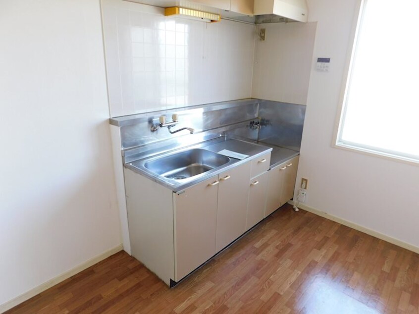  コーポカワカミ