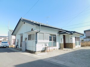 小屋南平屋