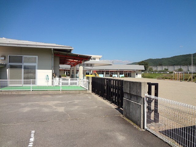 東部保育所(幼稚園/保育園)まで2178m プラードIII