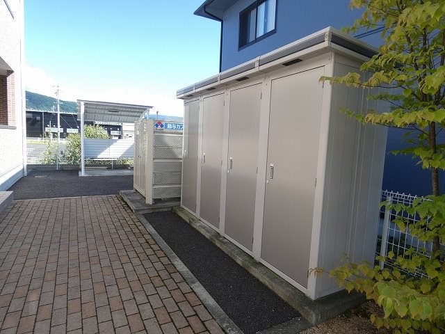  飯田線（長野県内）/北殿駅 徒歩16分 1階 築11年