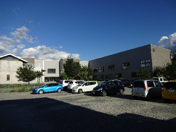 伊那市立伊那東小学校(小学校)まで1472m メゾンなかみちII