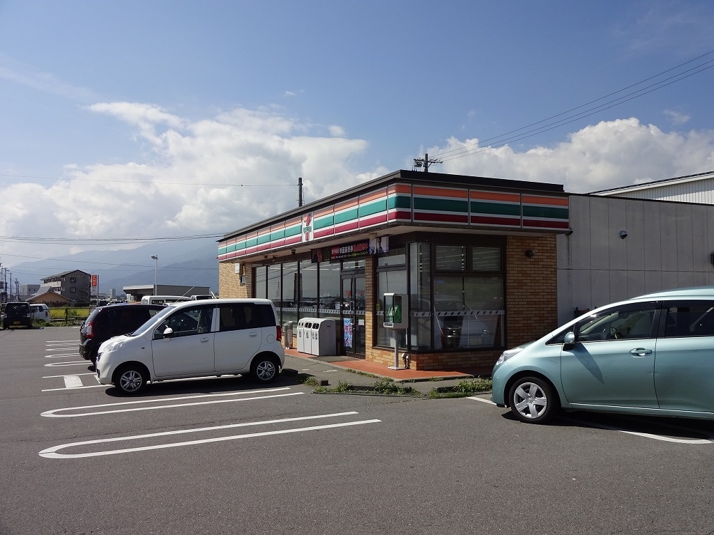 ｾﾌﾞﾝｲﾚﾌﾞﾝ 南箕輪春日街道店(コンビニ)まで73m 飯田線（長野県内）/田畑駅 徒歩34分 2階 築17年