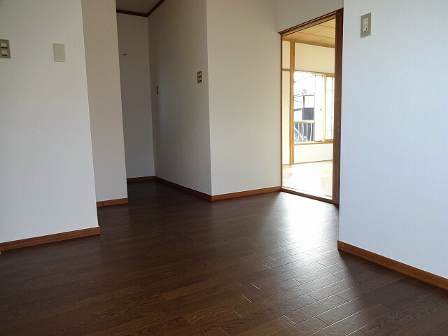  上荒井青山ハイツ