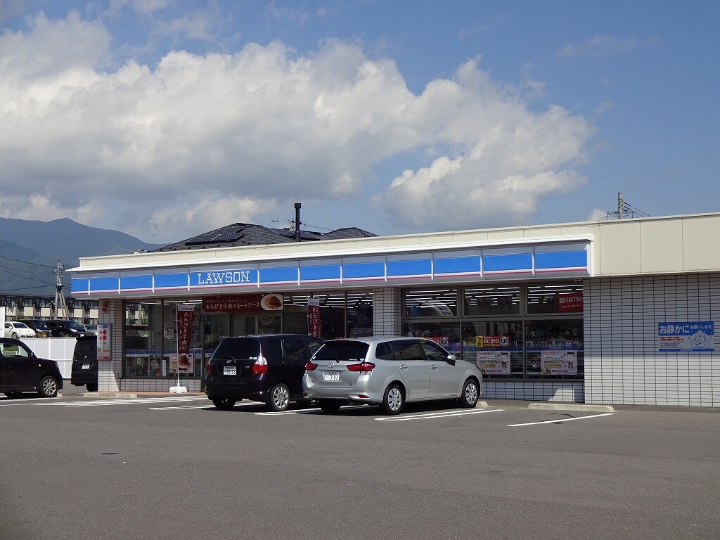 ﾛｰｿﾝ 伊那ｲﾝﾀｰ東店(コンビニ)まで198m ビアンロジュマンI