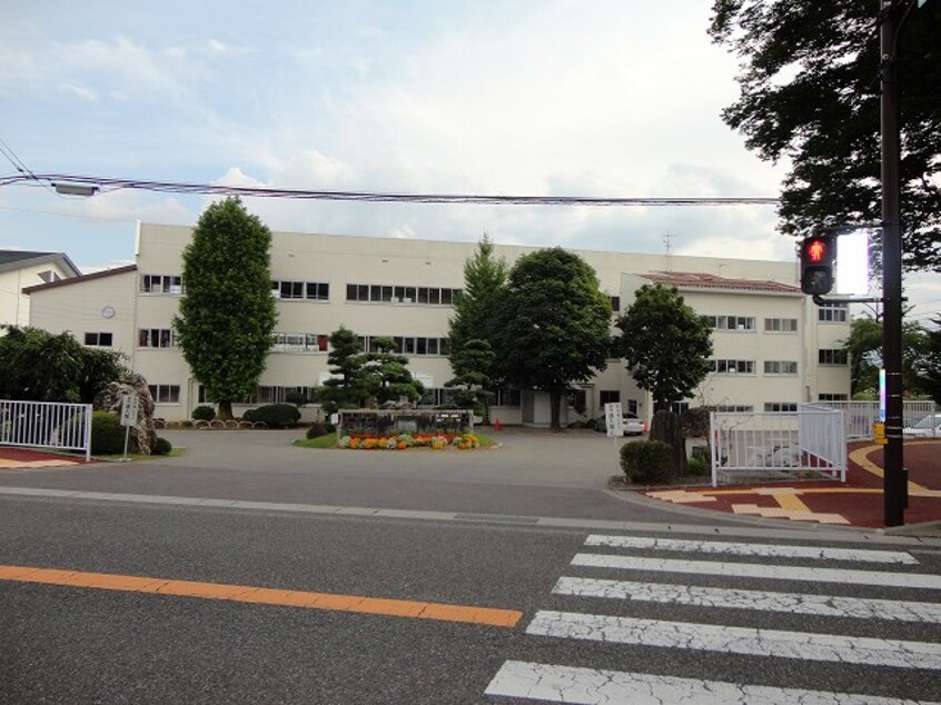 辰野町立辰野中学校(中学校/中等教育学校)まで1549m メゾンルミエールＡ