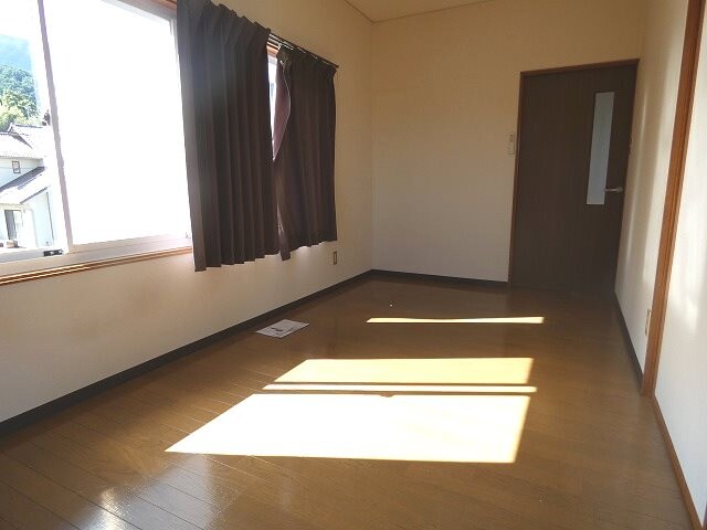  白沢青山ハイツ