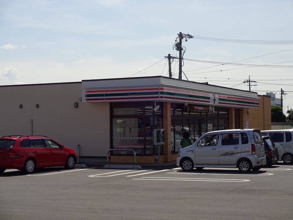 ｾﾌﾞﾝｲﾚﾌﾞﾝ 南箕輪神子柴店(コンビニ)まで605m 桜井ビル