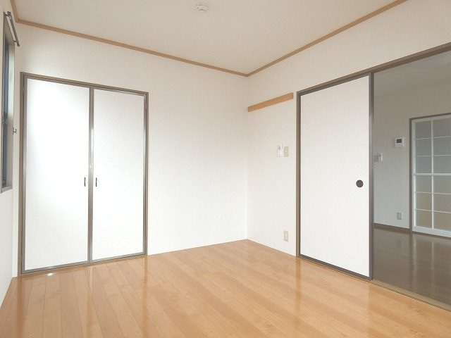  ロイヤルガーデン雅Ｂ