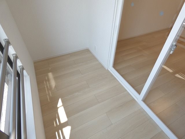  サニーテラス　B