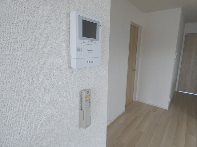  サニーテラス　B