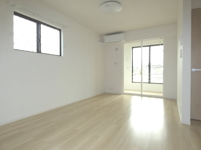  サニーテラス　B