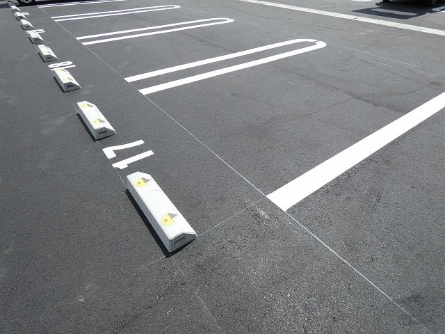  サニーテラス　B