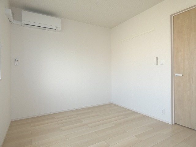  サニーテラス　B