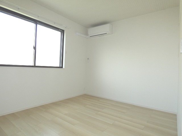  サニーテラス　B