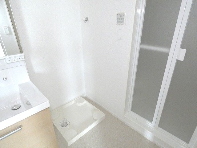  サニーテラス　B