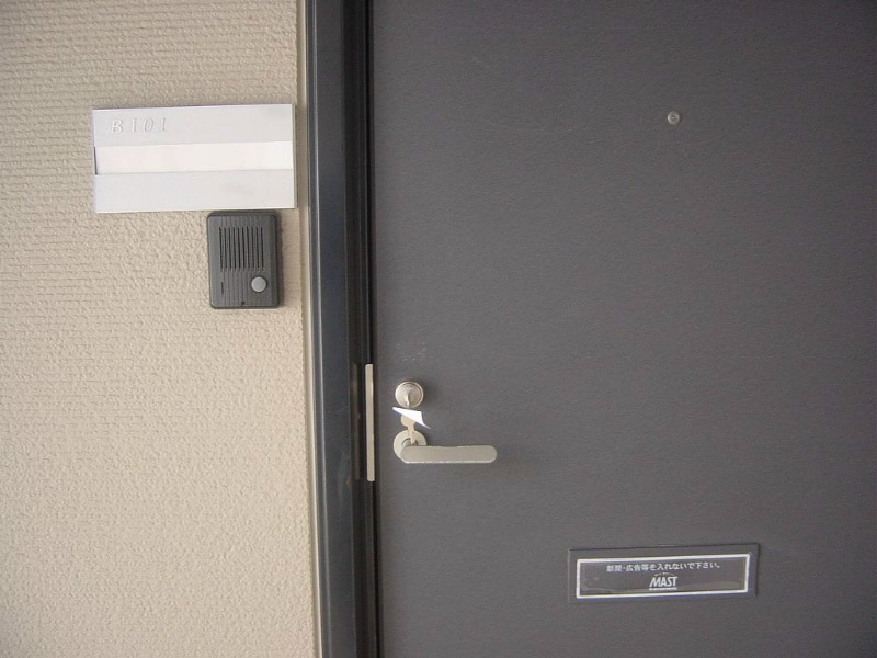  メゾンルミエールＢ