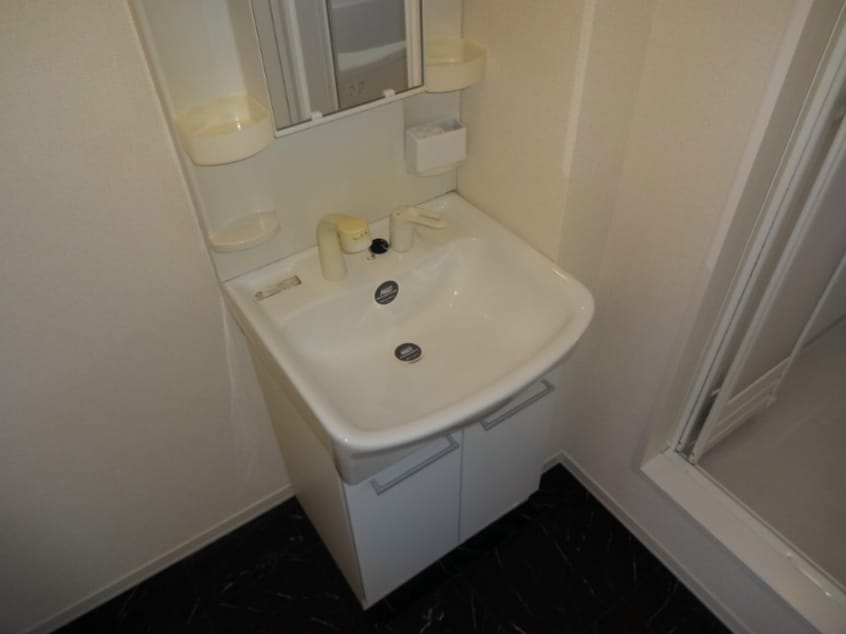  クロワール見附久保D