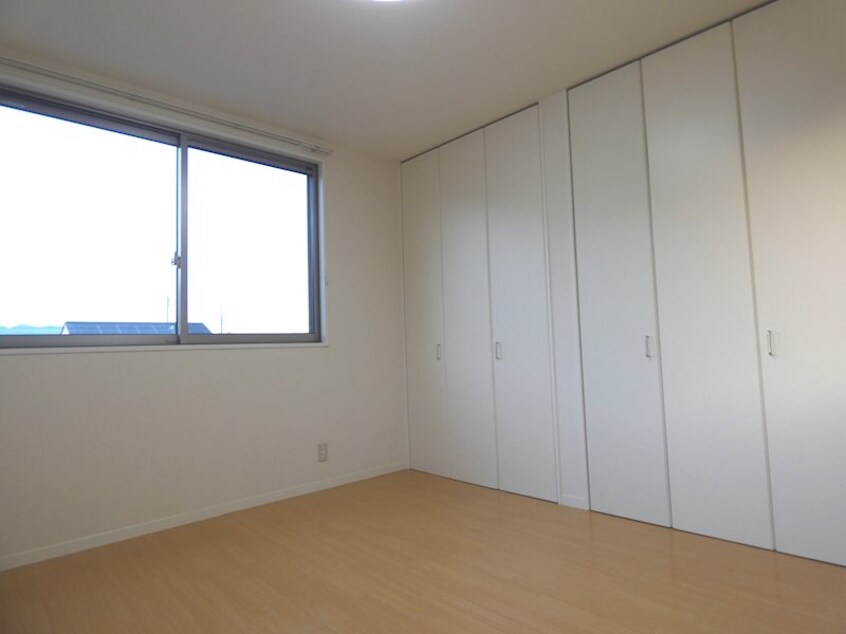  クロワール見附久保D