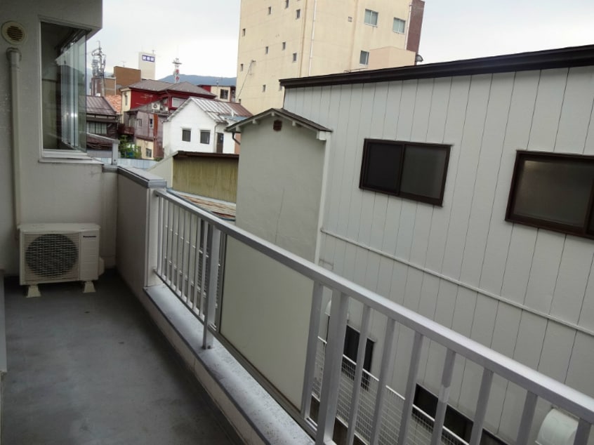  マンション小林