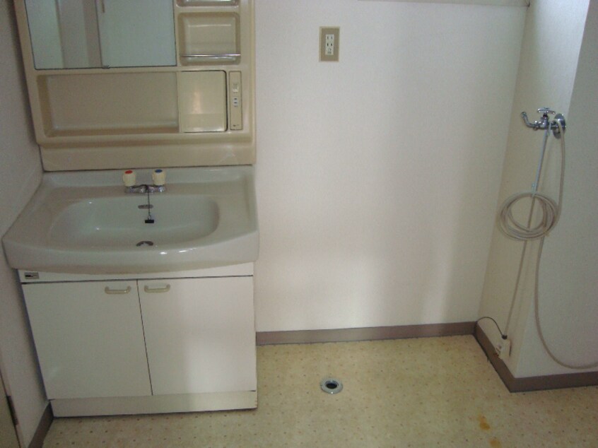  マンション小林