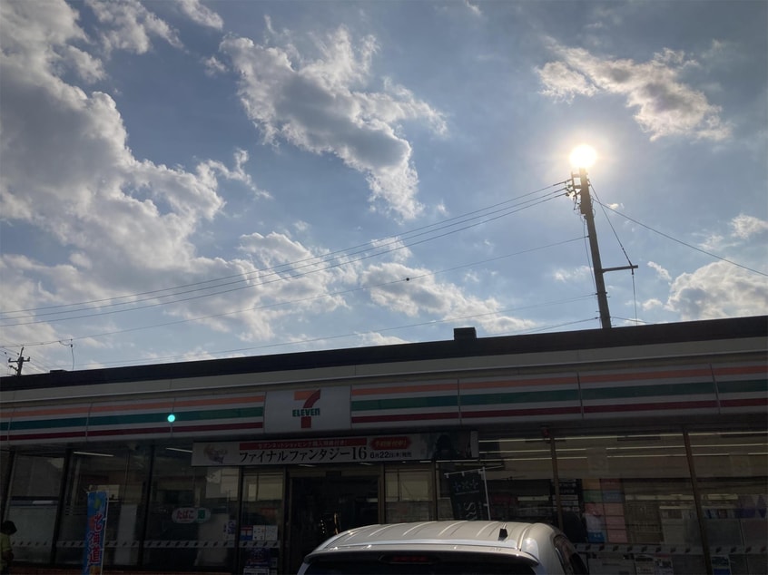 ｾﾌﾞﾝｲﾚﾌﾞﾝ 松本旭1丁目店(コンビニ)まで402m シャトレーヒグチ