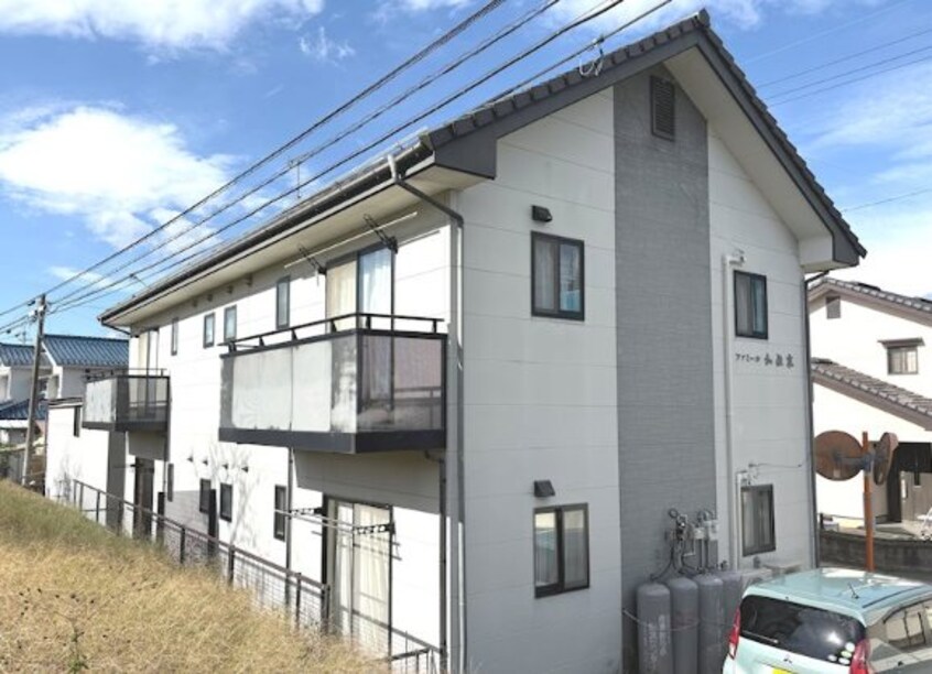  ファミール和雅家